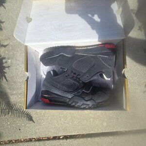 Size 9.5 Nike SB x Supreme Air Trainer II